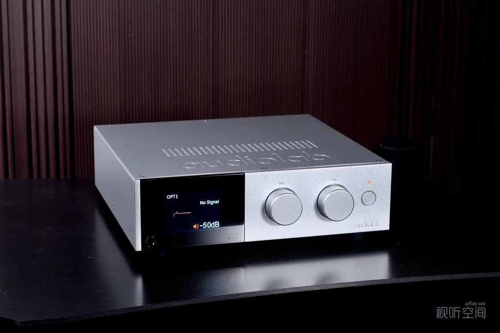传递细节 演绎感动：Audiolab D9 解码耳放一体机