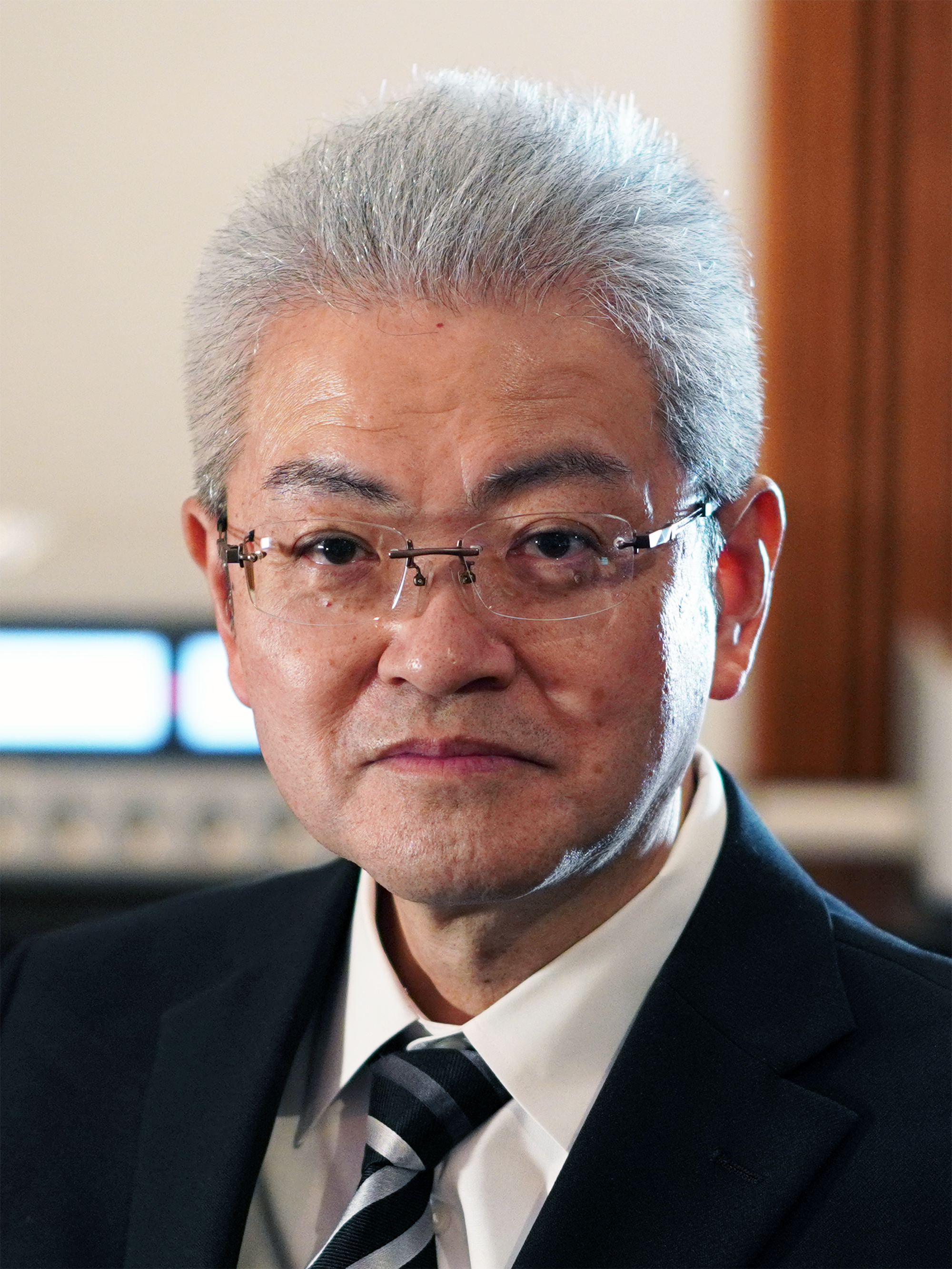 长妻雅一